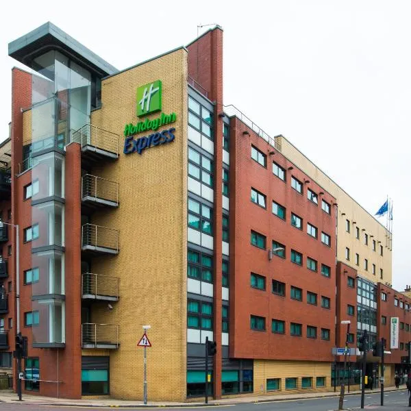 Holiday Inn Express - Glasgow - City Ctr Riverside, an IHG Hotel, hotel di Glasgow