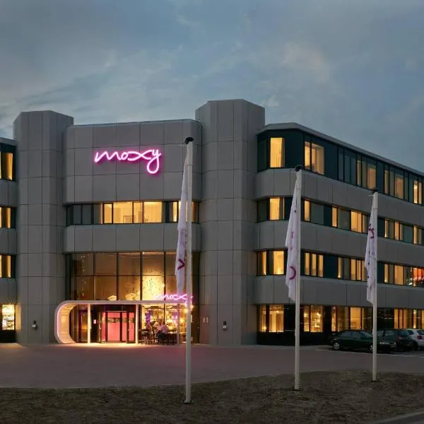 Moxy Amsterdam Schiphol Airport, hotel i Hoofddorp