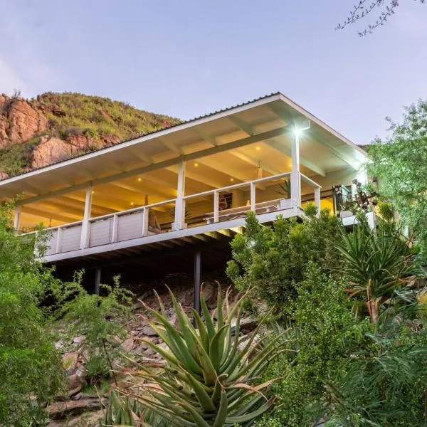 Karoo Mountain River House โรงแรมในคาลิทซ์ดอร์ป