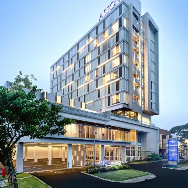 Aston Sidoarjo City Hotel & Conference Center โรงแรมในซิโดอาร์โจ