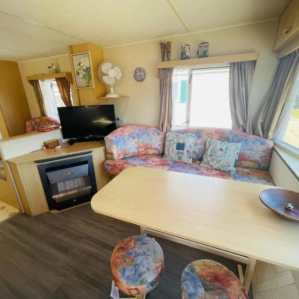 Holiday Caravan Holle Poarte Makkum, hotel v destinaci Makkum