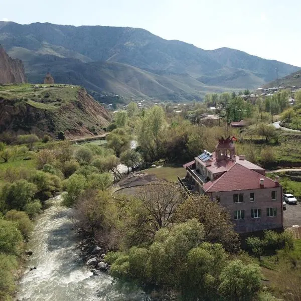 Areni Lodge, hotel di Namazalu