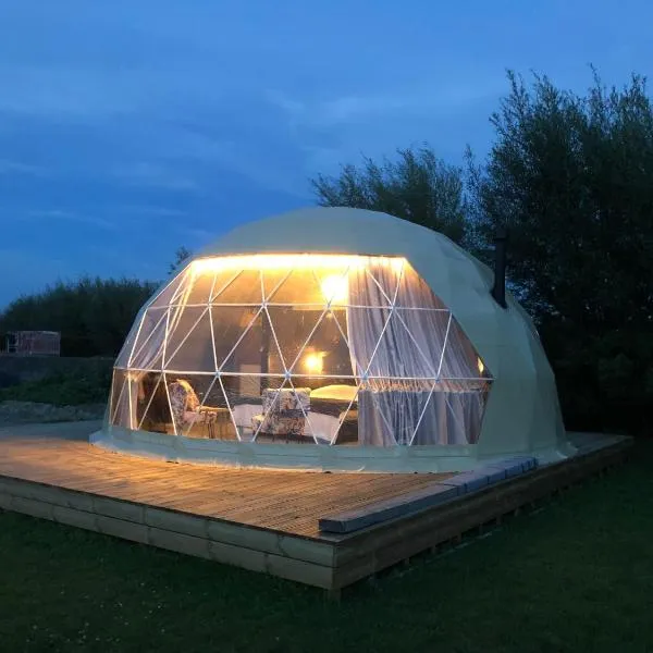 ID Glamping De Coude Scheure, hotel u gradu Midelkerke