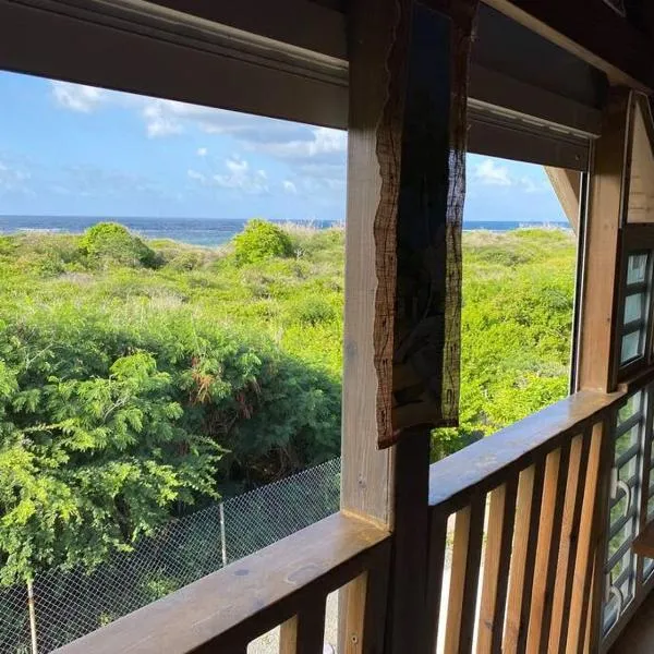 Maison bord de mer à 100 m, hotel sa Baie Mahault