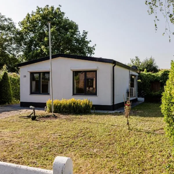 Familie bungalow op vakantiepark bij zee, hotel u gradu 'Breskens'