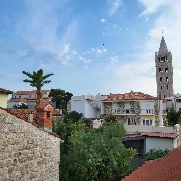 Rab Stari grad, hotel u gradu Rab