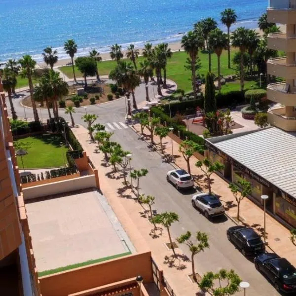 Playa Dorada on the beach, ξενοδοχείο σε El Borseral