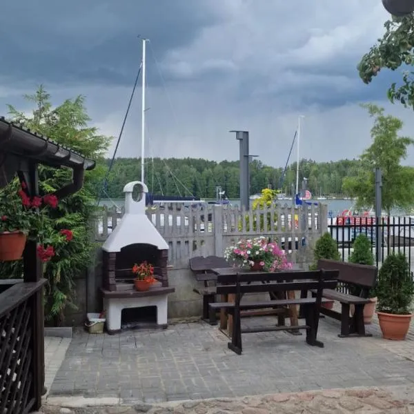 Domek przy promenadzie, hotel a Mrągowo