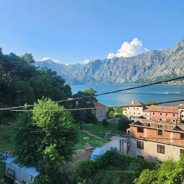 Deluxe Double Room with Garage FiS: Kotor'da bir otel