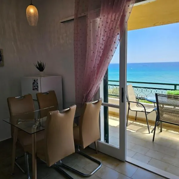 Corfu Glyfada Beach Apartment 25，格利法達的飯店