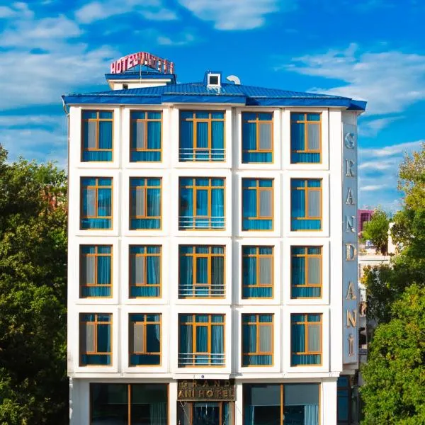 Viesnīca GRAND ANİ HOTEL pilsētā Karsa