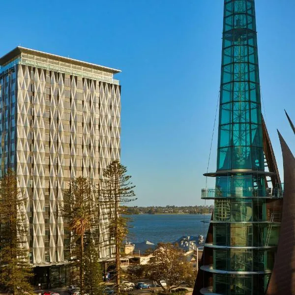 Doubletree By Hilton Perth Waterfront, hotel sa Nedlands