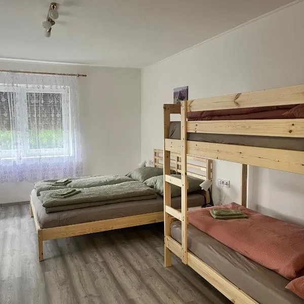 Kozákov Apartmány - první patro, hótel í Turnov