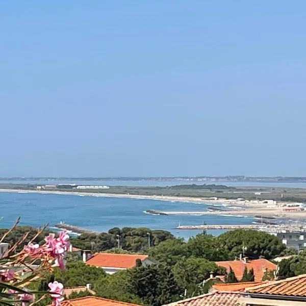 Villa L' Oliviera, vue mer et plages à pieds: Sète'de bir otel