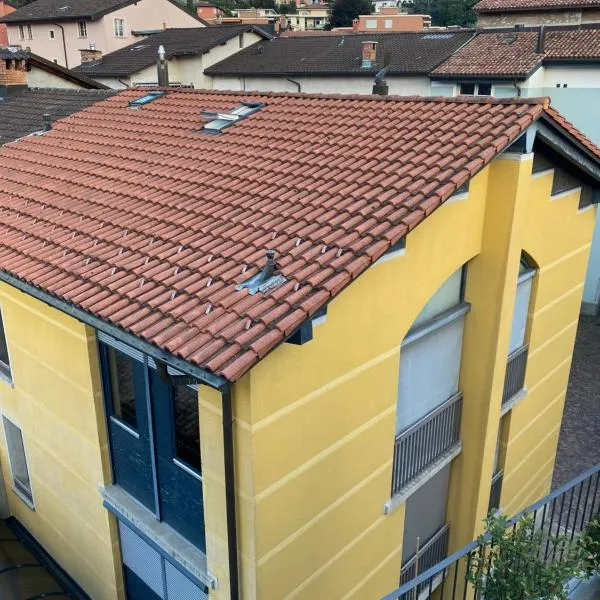 Yellow House Guest House, hotelli kohteessa Mendrisio