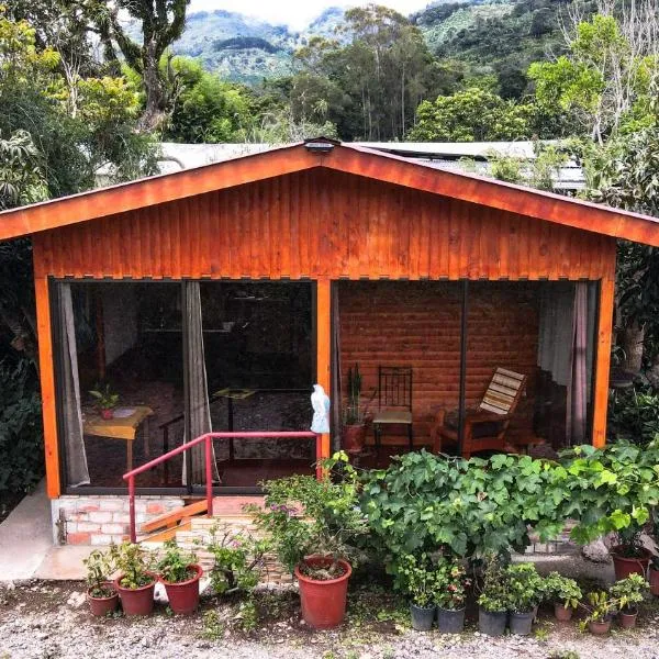 Cozy Woodcabin, hotell i Jardín