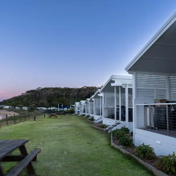 Blue Lagoon Beach Resort, hótel í Terrigal