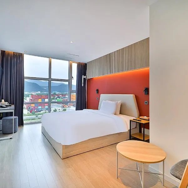 Browndot Signature Hotel, hotel en Changwon