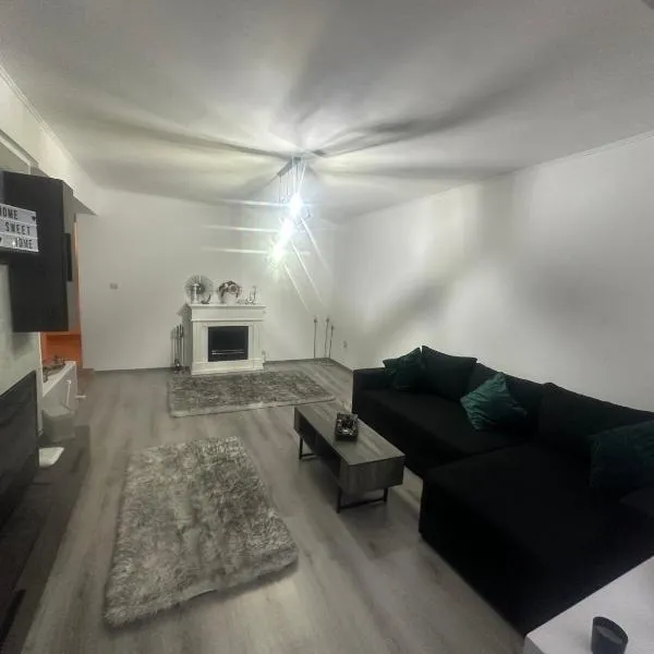 Apartament Maria, מלון בPrăjila