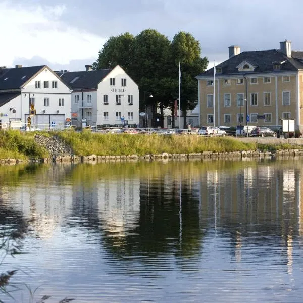 Hotell Blå Blom, hotel di Tjustvik