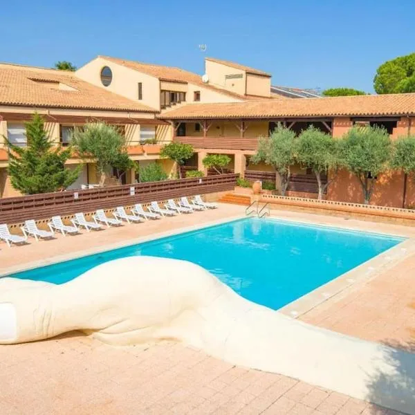 Golf Saint Cyprien ground floor 2 bedrooms Apartment with terrace, hotel v mestu Saint-Cyprien