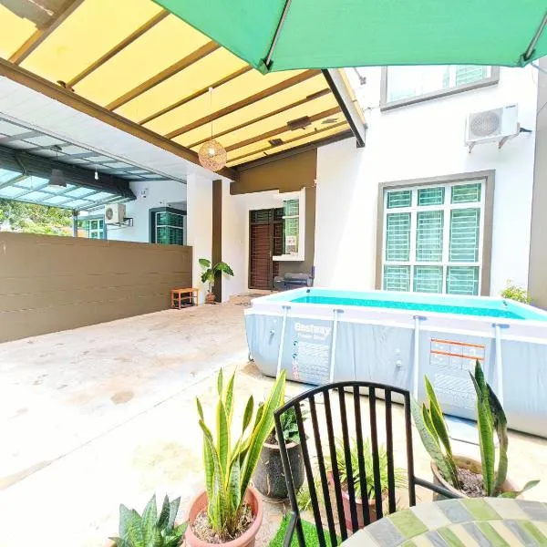 Ocean 25 Shamrock Beach Big Group 6 Bedroom 5 Bathroom with Pool, hotel in Tanjung Bungah