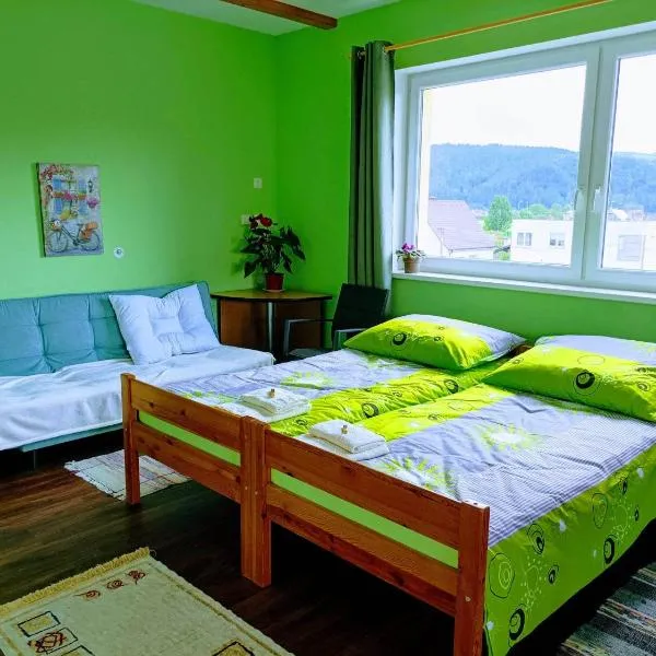 Apartmán ANSAT Opatovská 20, hotel di Dubnica nad Váhom