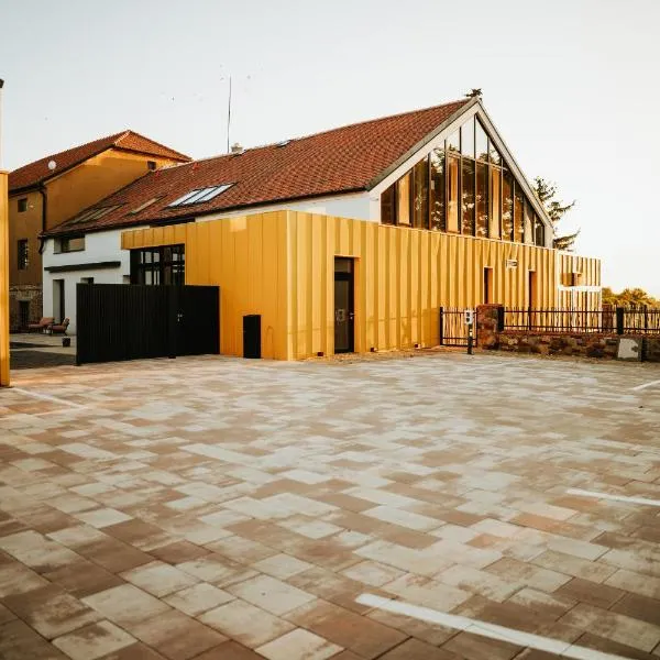 Galerie mlýn Žeraviny, hotel sa Radějov