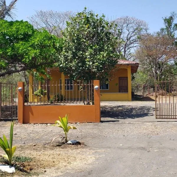 cabañas playa guanico, готель у місті Pedregal