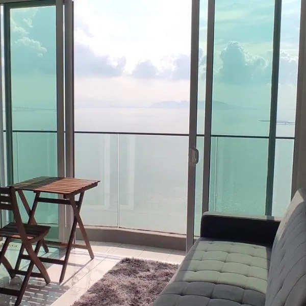 Infinite Seaview with Penang Bridge Suite with Sunrise up to 11 person, hotel u gradu Jelutong