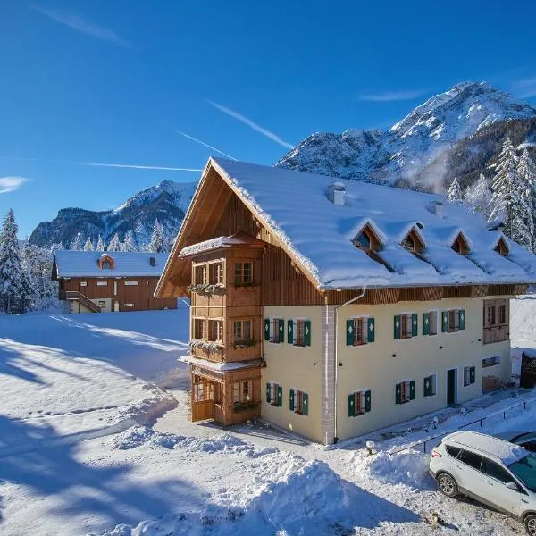 Natura Boutique Chalet Wellness SPA, hotell i San Candido