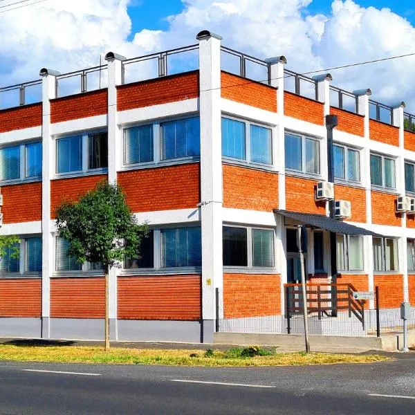 HÉDER APARTMANOK – hotel w mieście Balatonfenyves