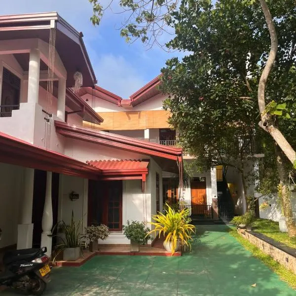 Ceylonima Home Stay, hotelli kohteessa Anuradhapura