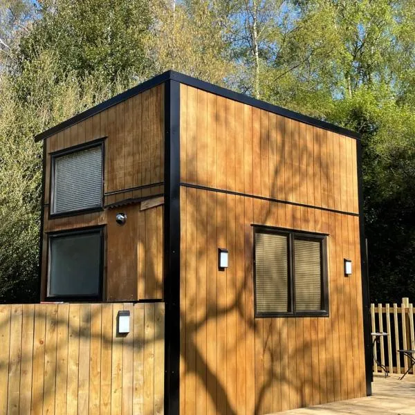 Tiny House in the Bush - a minute from town centre Ruapehu Unique Stays, hotel v destinácii Ohakune