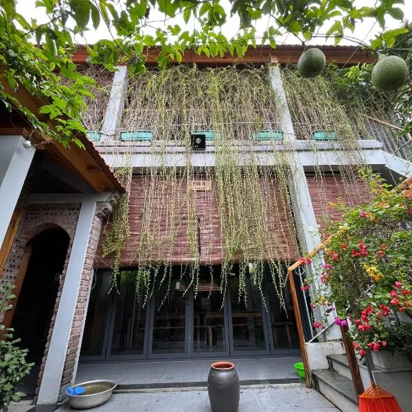 Đường Lâm Village, hotel Ba Vìben