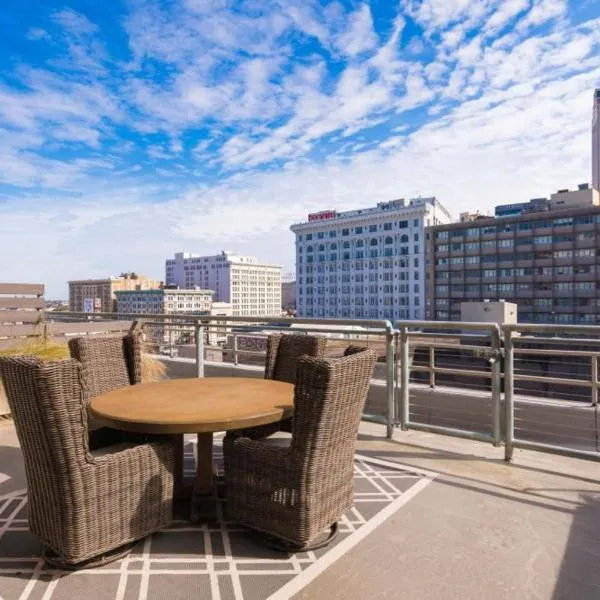 Modern Condo with Game Room in Downtown New Orleans, hotel en Nueva Orleans