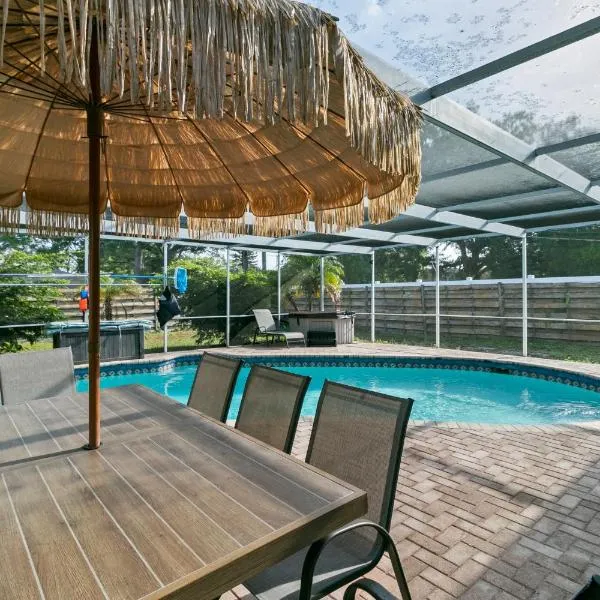 Spacious Modern House. Private Heated Pool and Spa, hotel a Bradenton