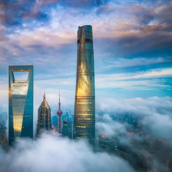 J Hotel, Shanghai Tower - Above All Else, Overlooking the Bund, готель у Шанхаї