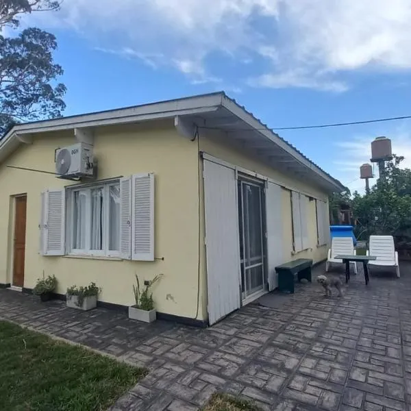 Casa en Colinas Verdes, viešbutis mieste Sierra de los Padres