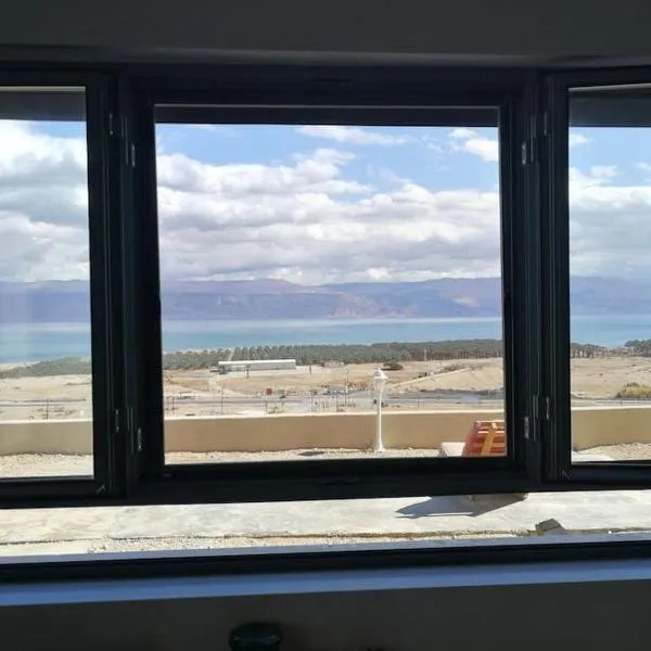 Charming unit in Dead Sea, hotel i Kalia