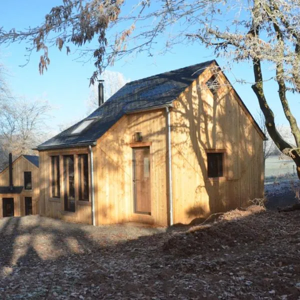 Les cabanes des Pierreux, hotelli kohteessa Andenne