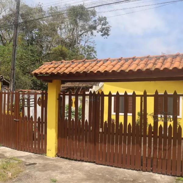 Casa dos Rocha em Ubatuba، فندق في أوباتوبا