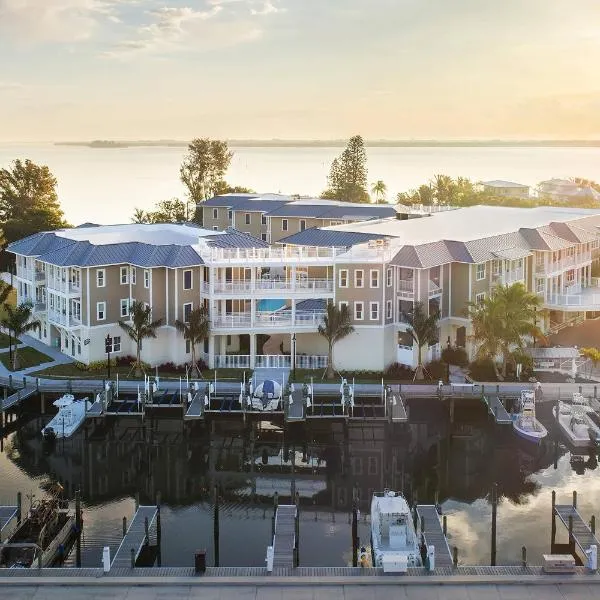 Waterline Villas & Marina, Autograph Collection: Bradenton Beach şehrinde bir otel