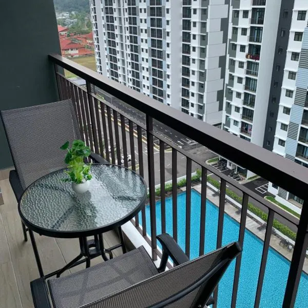 Desaru Utama Apartment with Swimming Pool View, Karaoke, FREE WIFI, Netflix, near to Car Park, hotel in Desaru