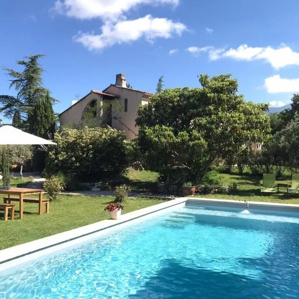 La belle histoire Gîte Ventoux, hotel in Bédoin