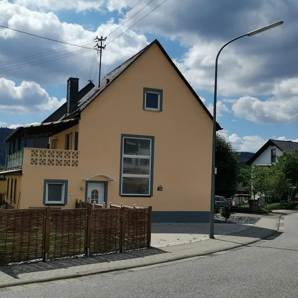 Ferienhaus Clarissa, hotel di Bernkastel-Kues