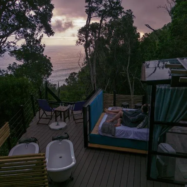 The Stargazing Cube - Misty Mountain Reserve, hôtel à Stormsrivier