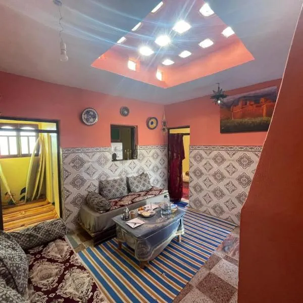 Cap sim surf house, hotel din Sidi Kaouki