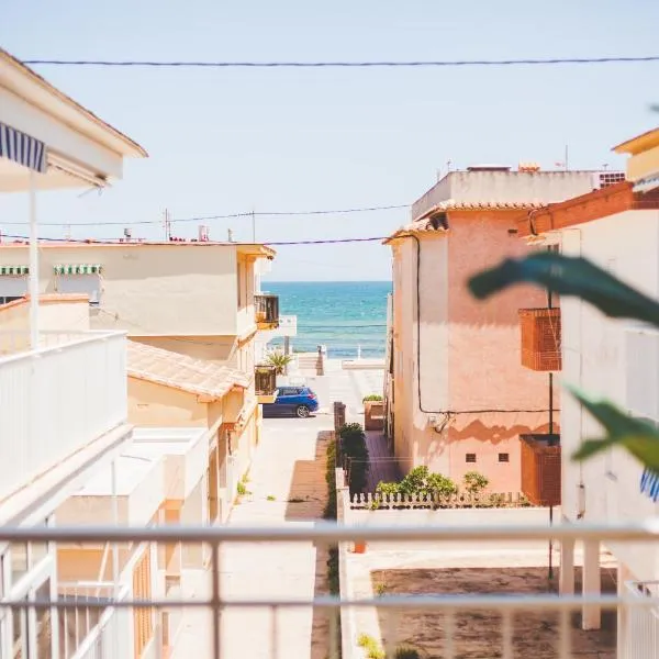 Apartamento con VISTAS AL MAR, hotel in Oliva