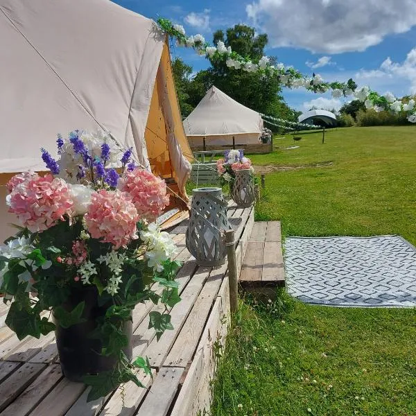 Hopgarden Glamping - Luxury 6m bell tent，皇家滕布里奇韋爾斯的飯店